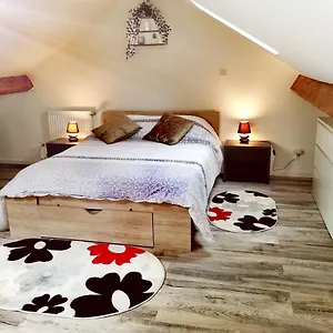 Maisonnette Proche De Lyon Hébergement de vacances